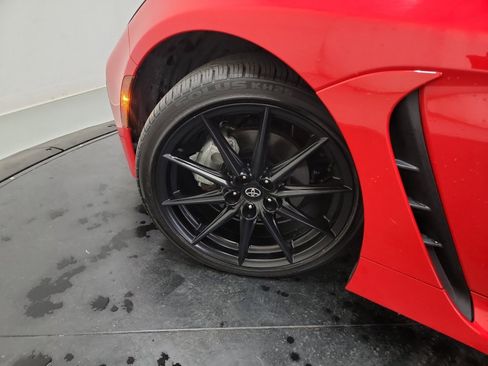 Used 2022 Toyota GR86 Premium w/ ALL Weather Mat Package (TMS) RWD image 29