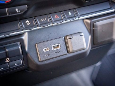 Used 2022 GMC Sierra 2500 SLE image 26