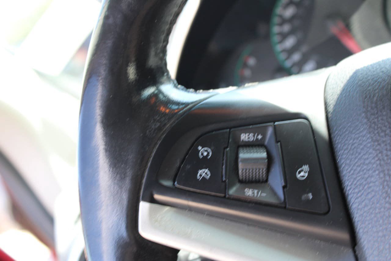 Used 2018 Chevrolet Sonic Premier FWD image 12
