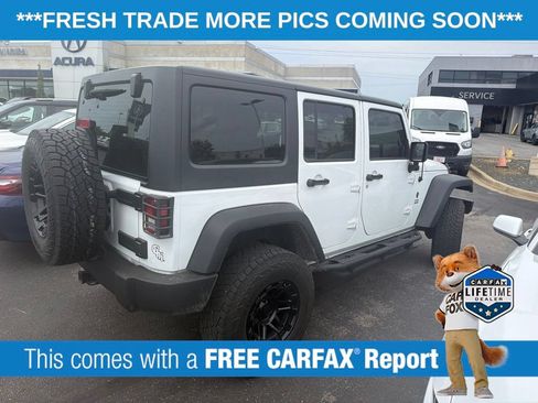 Used 2018 Jeep Wrangler Unlimited Sport w/ Connectivity Group AWD/4WD image 4