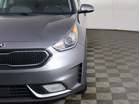 Used 2018 Kia Niro Touring image 17