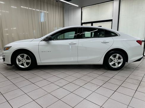 Used 2023 Chevrolet Malibu LS FWD image 10