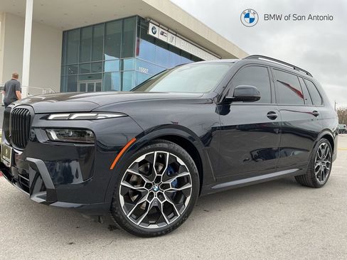 Certified 2024 BMW X7 xDrive40i w/ M Sport Package image 1