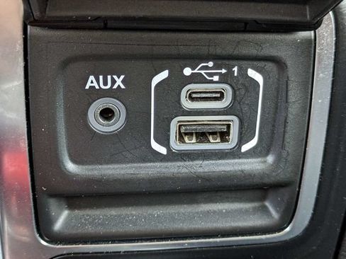 Used 2021 Jeep Gladiator Sport AWD/4WD image 20