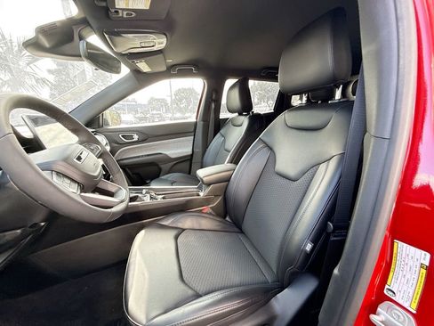 New 2023 Jeep Compass Latitude image 22