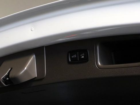 Used 2017 Porsche Macan AWD/4WD image 29