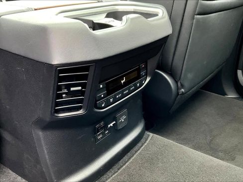 Certified 2025 Toyota Sequoia Capstone image 32