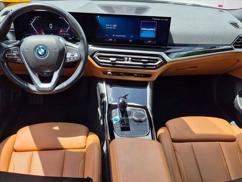 Used 2023 BMW i4 eDrive40 w/ Premium Package RWD image 17