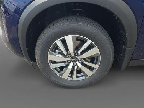 New 2026 Nissan Pathfinder SL w/ Cargo Package AWD/4WD image 10