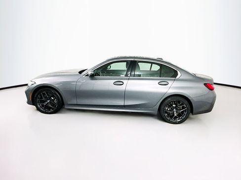 Used 2025 BMW 330i Sedan image 4