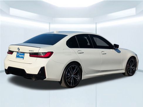 Used 2024 BMW 330i Sedan w/ M Sport Package image 6
