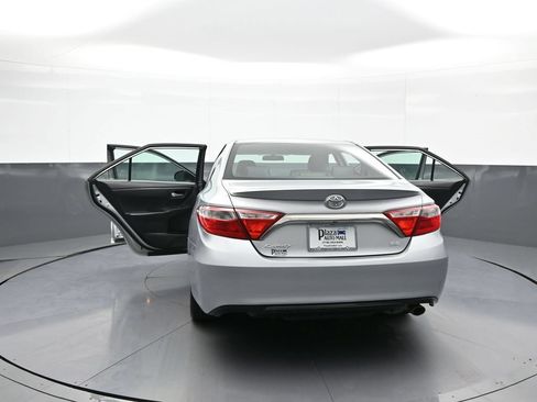 Certified 2017 Toyota Camry SE FWD image 45