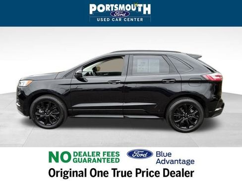 Used 2022 Ford Edge SE w/ Black Appearance Package image 2