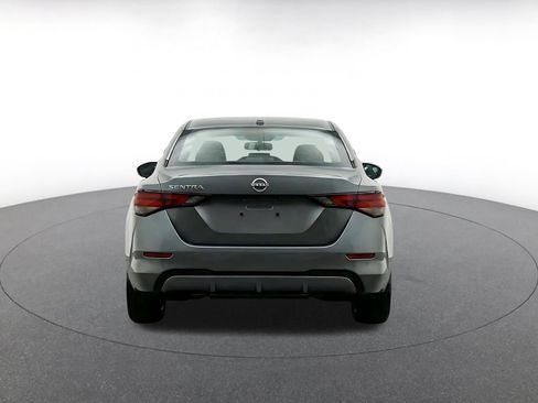 Used 2025 Nissan Sentra SV FWD image 8