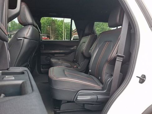 Used 2023 Ford Expedition Limited AWD/4WD image 10