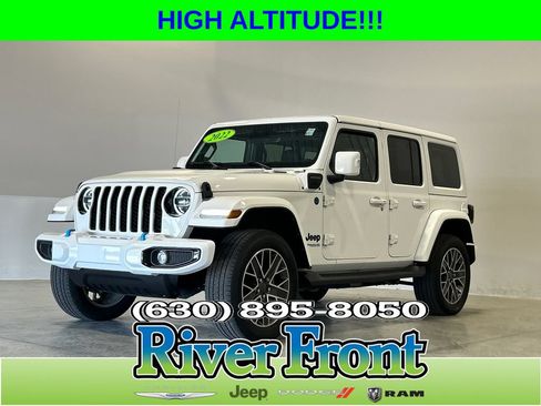 Used 2022 Jeep Wrangler Unlimited Sahara AWD/4WD image 1