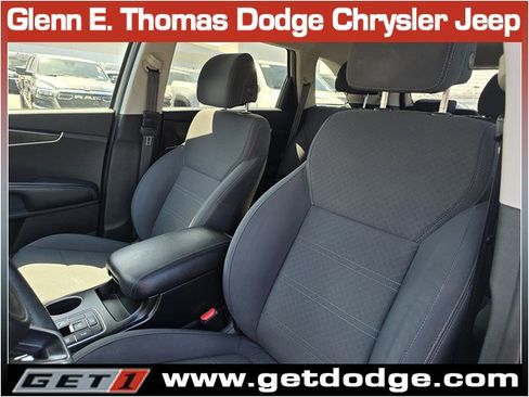 Used 2017 Kia Sorento AWD w/ LX Convenience Package image 21