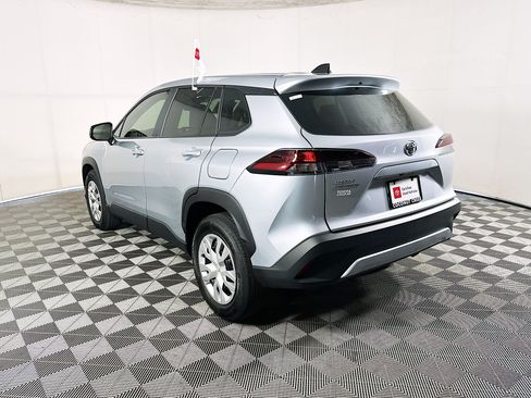 Used 2026 Toyota Corolla Cross L FWD image 5