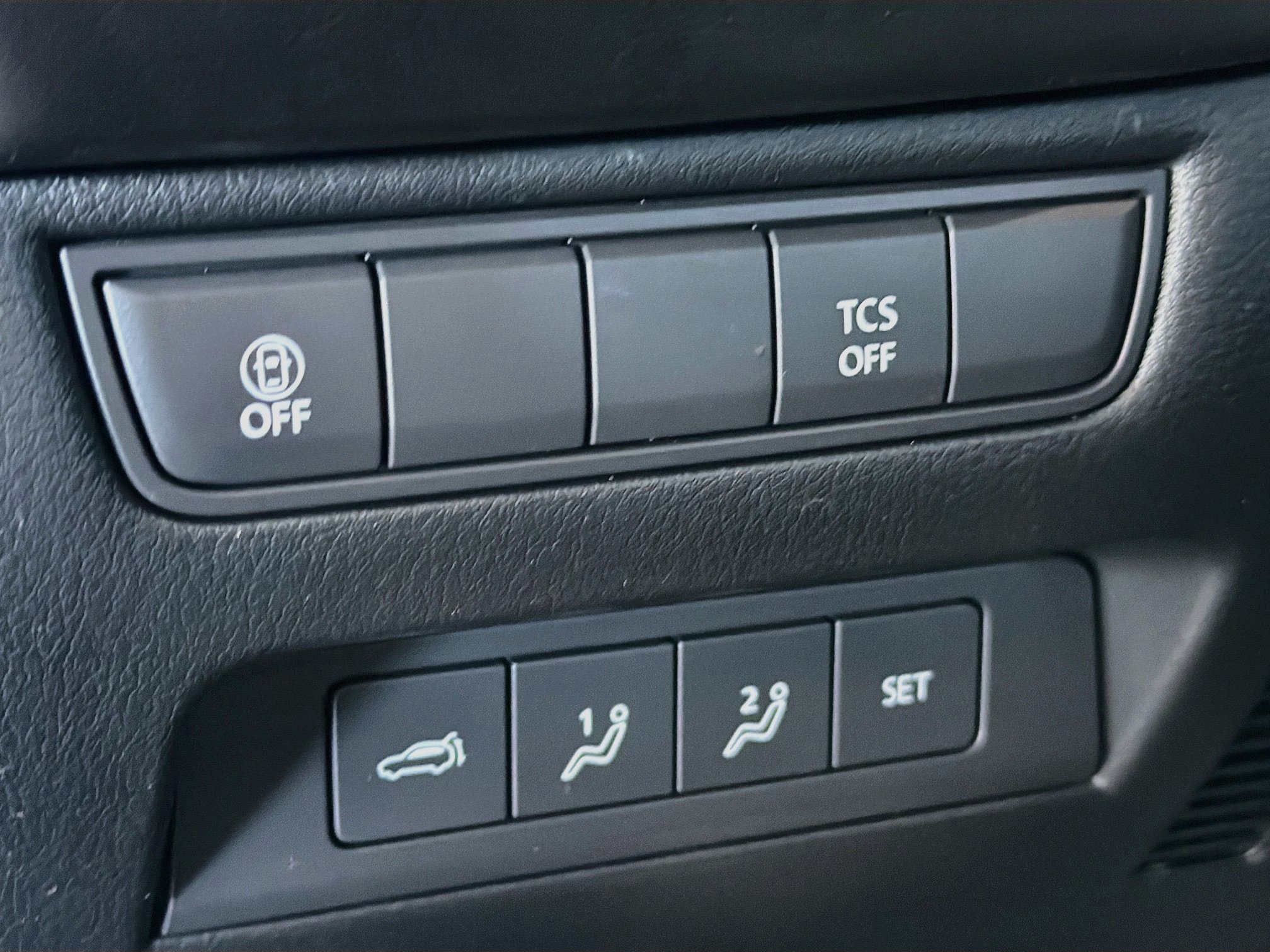 Used 2025 MAZDA CX-50 AWD 2.5 S w/ Premium Plus Pkg image 16