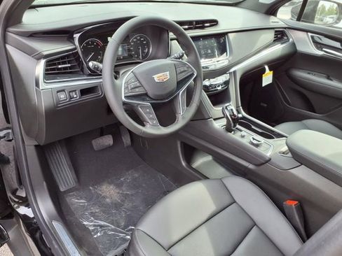 New 2025 Cadillac XT5 Premium Luxury image 3