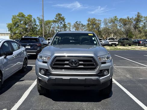 Used 2023 Toyota Tacoma SR5 w/ Technology Package image 3