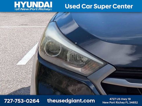 Used 2016 Hyundai Tucson SE w/ Option Group 02 FWD image 9