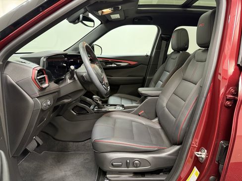 Used 2024 Chevrolet TrailBlazer RS w/ Convenience Package image 15