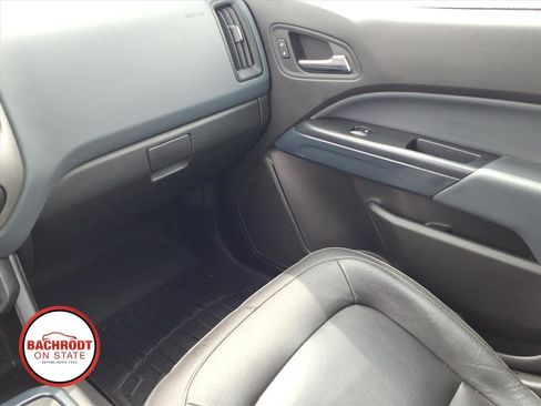 Used 2019 Chevrolet Colorado Z71 AWD/4WD image 24