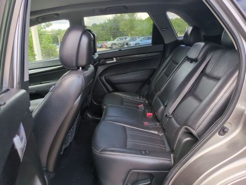 Used 2015 Kia Sorento SX FWD image 14