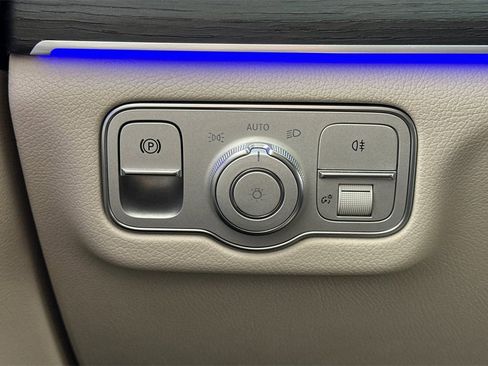 Certified 2024 Mercedes-Benz GLE 350 4MATIC image 32