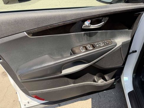 Used 2018 Kia Sorento EX w/ EX Advanced Touring Package FWD image 7
