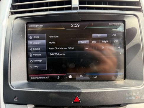 Used 2013 Ford Edge Limited w/ Driver Entry Pkg FWD image 29