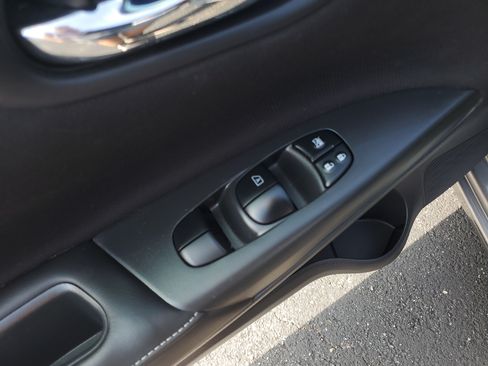 Used 2019 Nissan Sentra S FWD image 19
