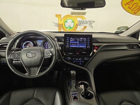 Used 2024 Toyota Camry SE image 13