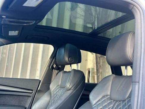 Used 2018 Audi SQ5 Prestige w/ Prestige Package image 13