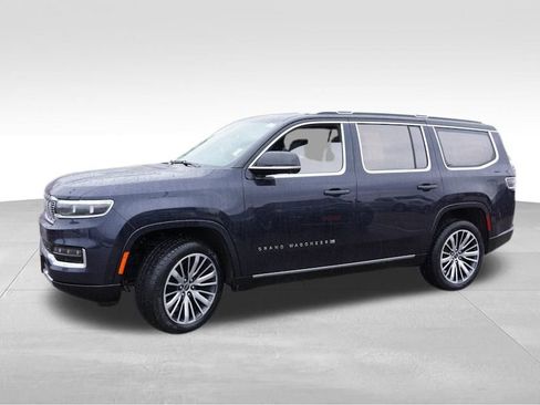 Used 2024 Jeep Grand Wagoneer Series III AWD/4WD image 10