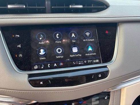 Used 2024 Cadillac XT5 Premium Luxury w/ Technology Package AWD/4WD image 5