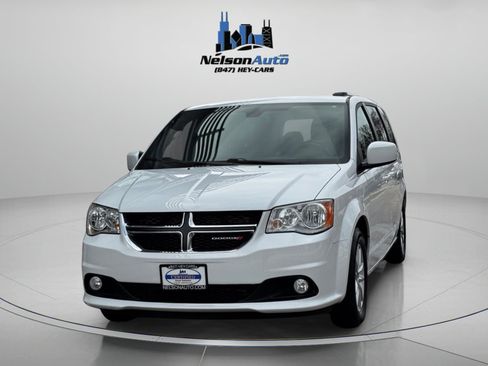 Used 2020 Dodge Grand Caravan SXT w/ Driver Convenience Group FWD image 11