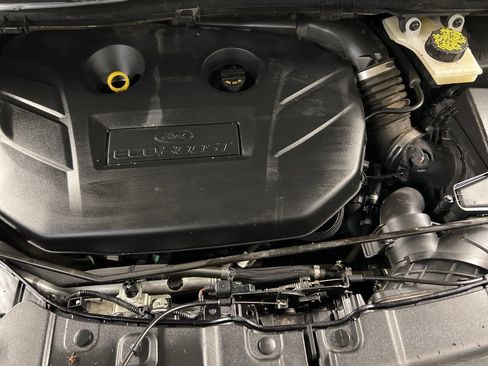 Certified 2019 Ford Escape Titanium image 37