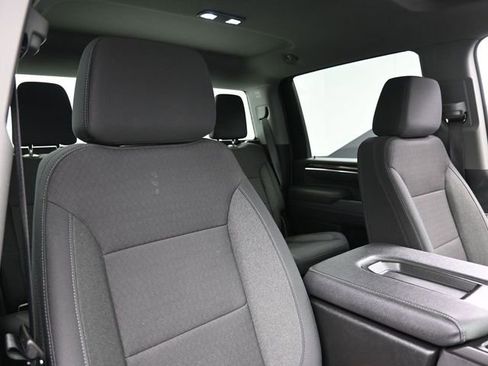 Used 2025 Chevrolet Silverado 2500 LT w/ Convenience Package image 27