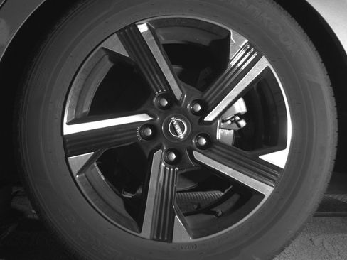 Used 2025 Nissan Sentra SV image 14