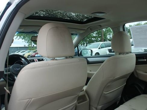 Used 2016 Subaru Legacy 2.5i Premium w/ Moonroof Package AWD/4WD image 32