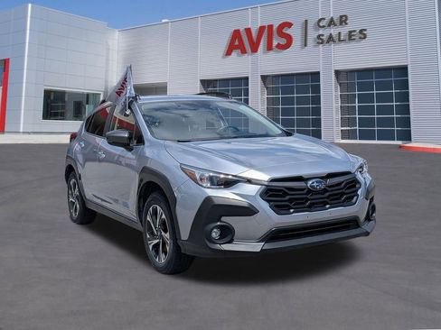 Used 2025 Subaru Crosstrek 2.0i Premium AWD/4WD image 3