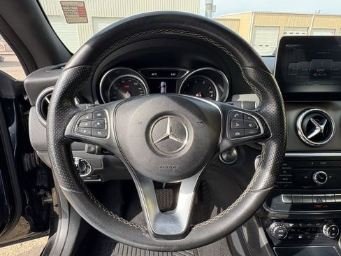 Used 2018 Mercedes-Benz CLA 250 CLA 250 image 15