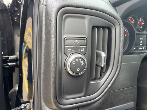 Used 2026 GMC Sierra 3500 Pro RWD image 22