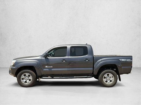 Used 2015 Toyota Tacoma 4x4 Double Cab w/ TRD Off-Road Package image 9