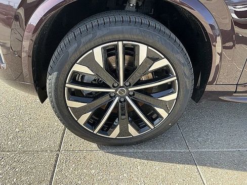 New 2026 Volvo XC90 T8 Ultra w/ Protection Package Premier image 12