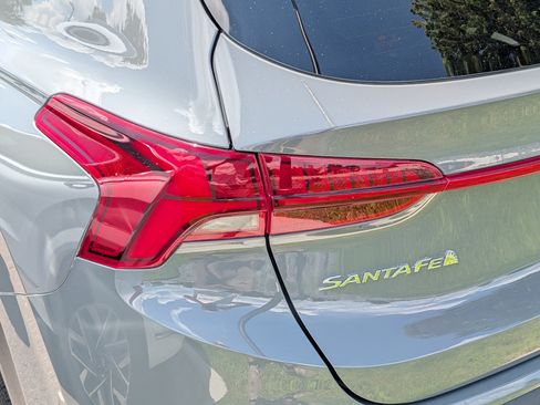 Certified 2023 Hyundai Santa Fe Limited AWD/4WD image 17