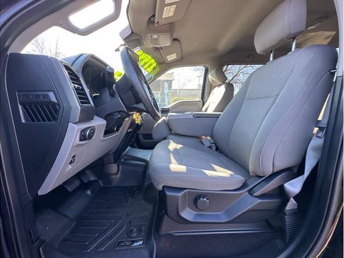 Used 2019 Ford F150 XLT image 14