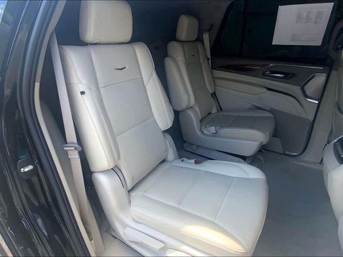 Certified 2024 Cadillac Escalade Sport Platinum w/ LPO, ONYX Package AWD/4WD image 24